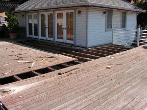CWI contractor work on wood deck repair